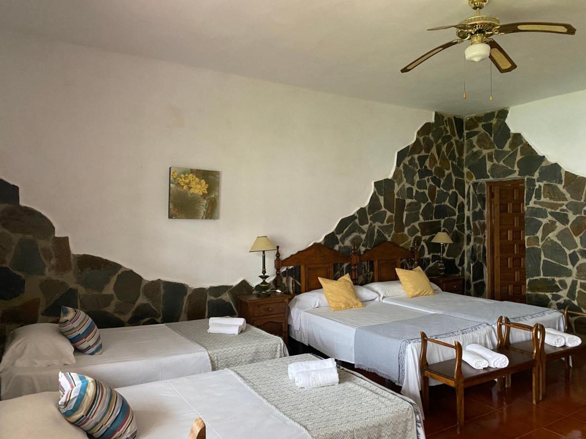Hotel Rural Villa Torreaguila Badajoz Bagian luar foto