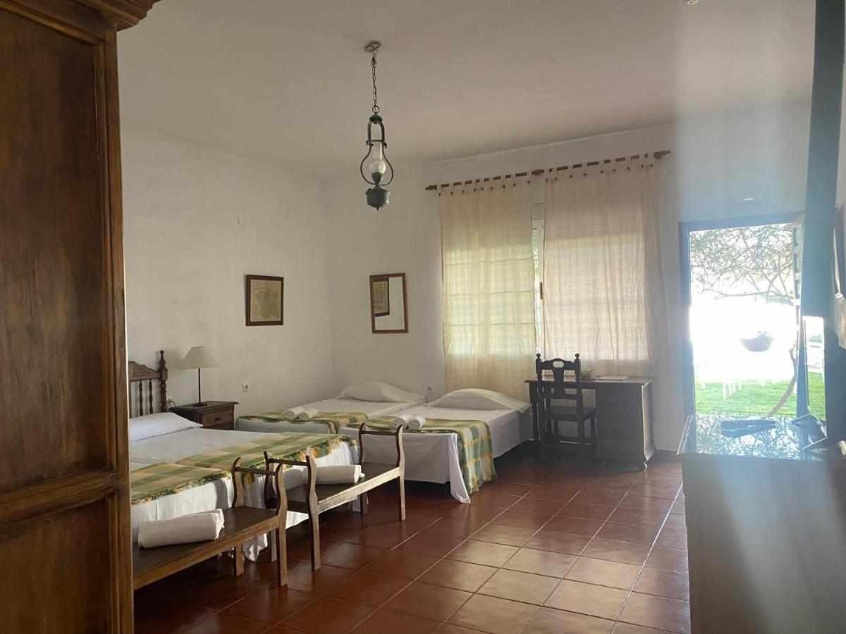 Hotel Rural Villa Torreaguila Badajoz Bagian luar foto