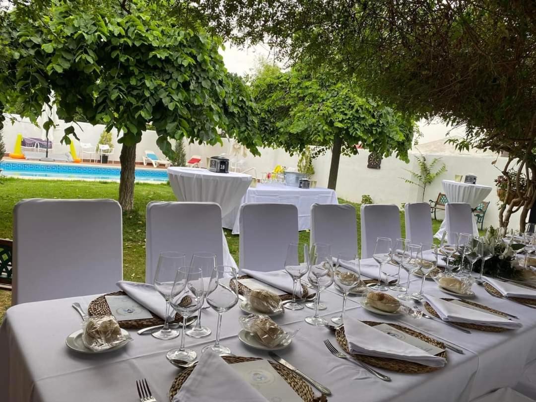 Hotel Rural Villa Torreaguila Badajoz Bagian luar foto